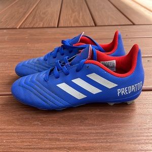 Soccer Cleats ⚽️ Size 1 Kids